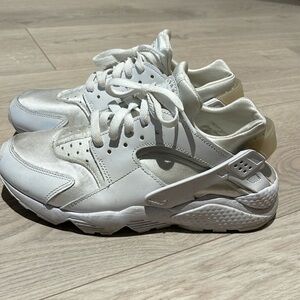 Air Huarache Nike sz 9 Women